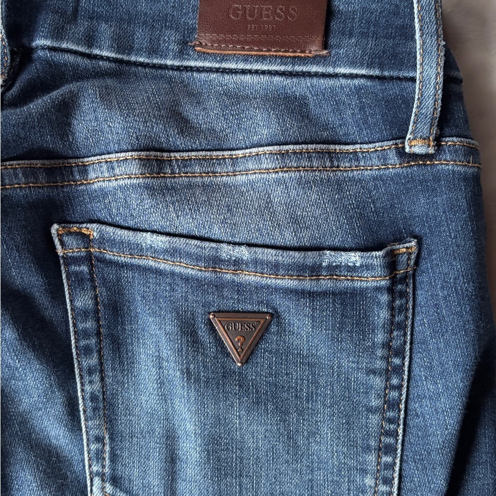 Guess Power Curvy Mid Rise Skinny Jeans – Size 26 – Classic Blue Denim - Picture 4 of 5